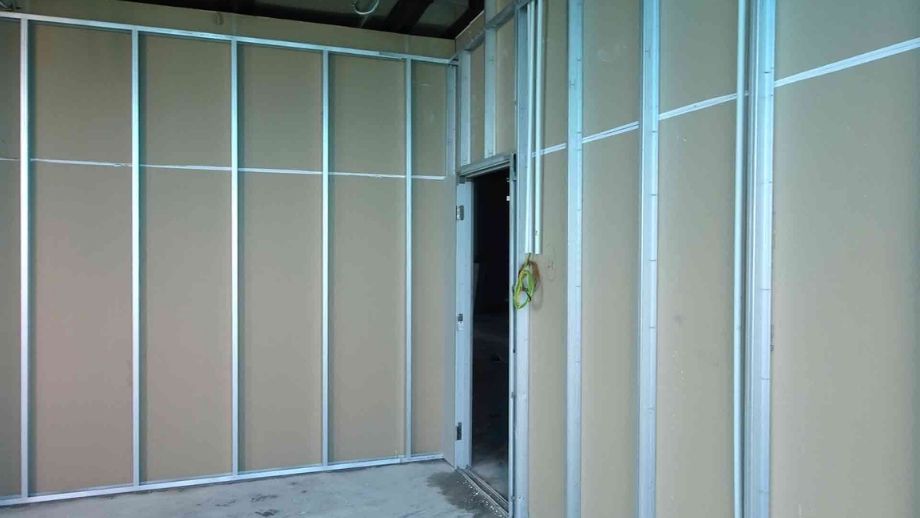 Khung vách ngăn Stud – giải pháp linh hoạt và bền vững cho mọi công trình Khung vách ngăn Stud – giải pháp linh hoạt và bền vững cho mọi công trình